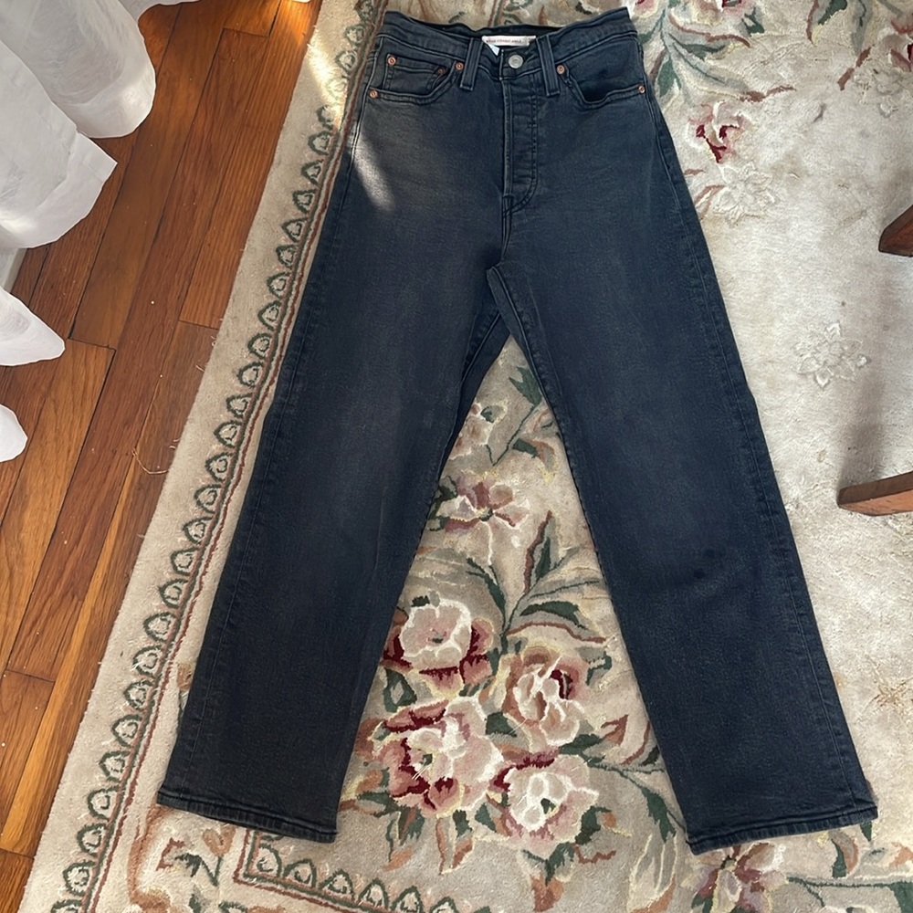 Levi’s Ribcage Straight Ankle Cropper Black Denim Jeans Size 25 Button Fly - Picture 2 of 6